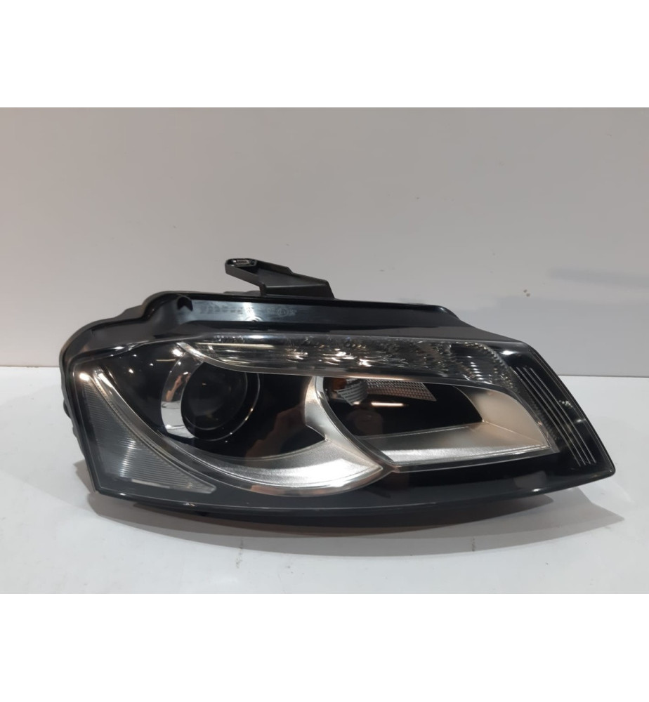 Audi A3 8P Lift Predná lampa Xenon R - 13011