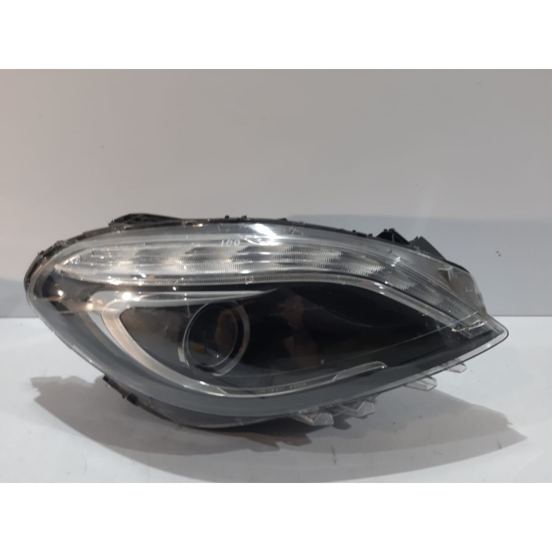 Mercedes W246 Lampa Bi-Xenon R poškodená - 13014 | mobilpol.sk