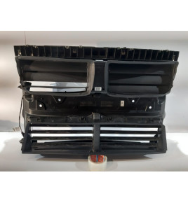 BMW X1 F48 Volant vzduchu /...