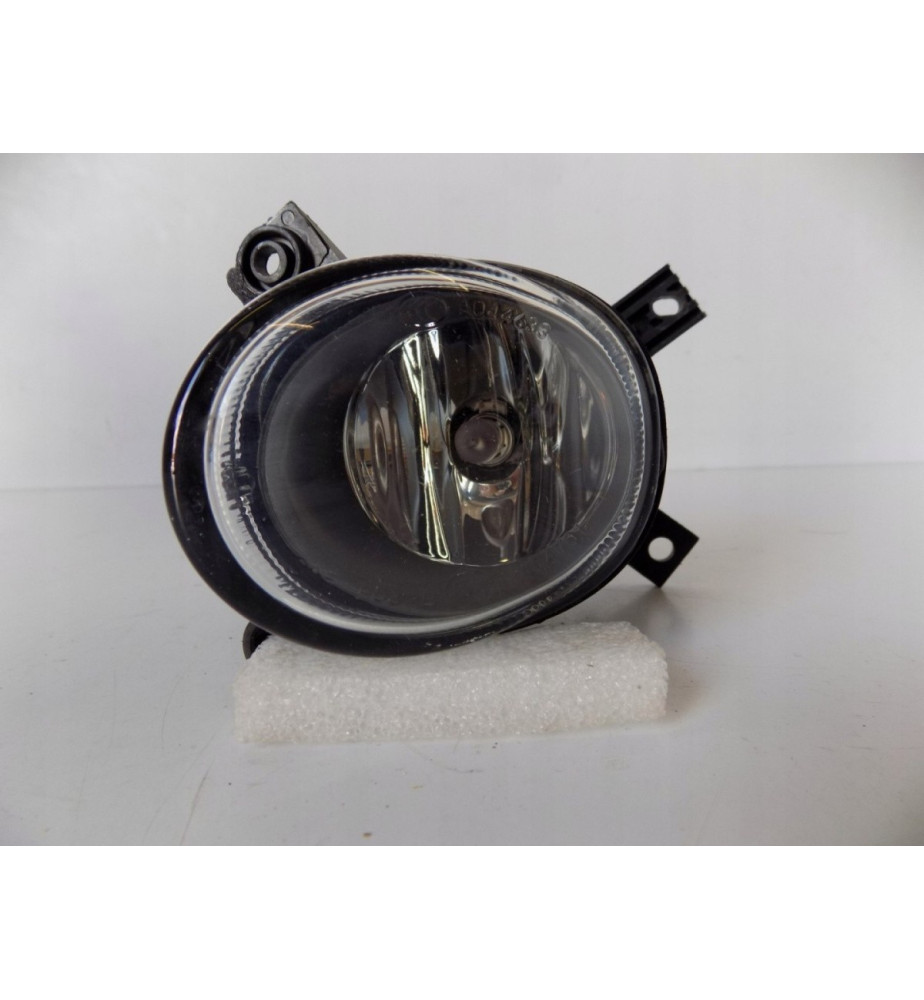 Audi A4 8E/B7 Halogén Ľavý - 5116