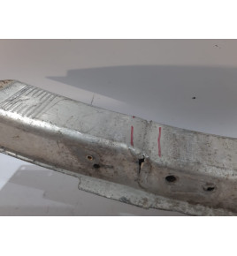 BMW 5 F10 /F11 nosník nárazníka - 13084