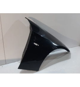 BMW 3 E90 / E91 Predný blatník pravý - 13100