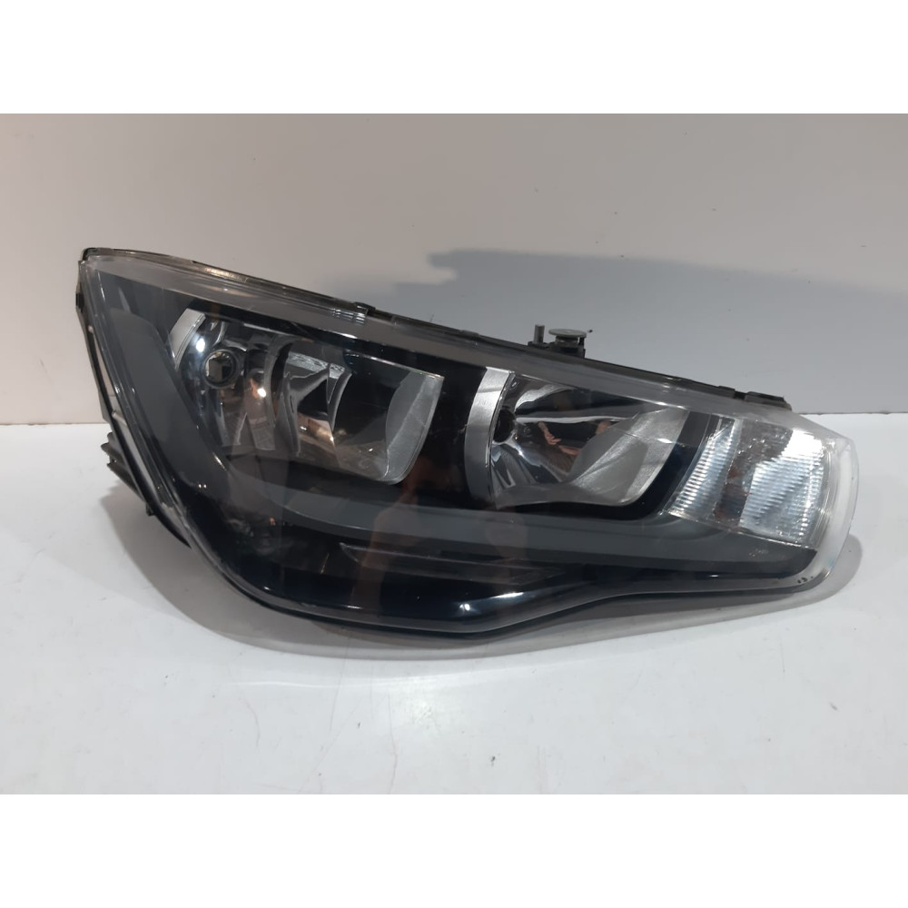 Audi A1 8X Lampa H7 - R - 13204