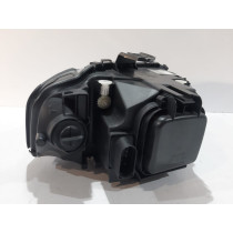 Audi A3 8P  Predná lampa H7 - L - 13205