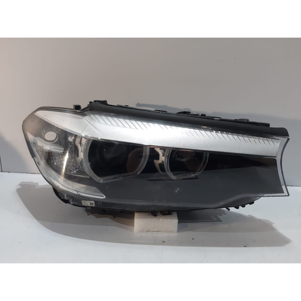 BMW 5 G30 G31 Predná LED lampa R - 13216