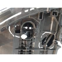 BMW 5 G30 G31 Predná LED lampa R - 13216