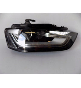 Audi A4 - Pravý Xenonový...