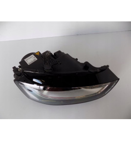 Audi A4 - Pravý Xenonový reflektor - 5188