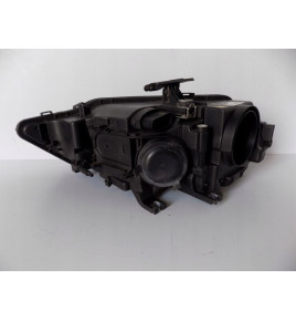 Audi A4 - Pravý Xenonový reflektor - 5188