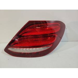 Mercedes E W213 Sedan LED zadné svetlo - 13460 | mobilpol.sk