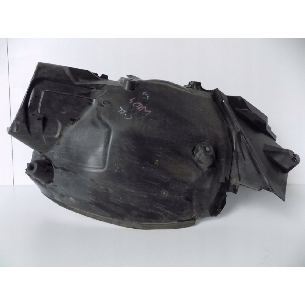 Mercedes W204 - Predné ľavé podblatník - 5270