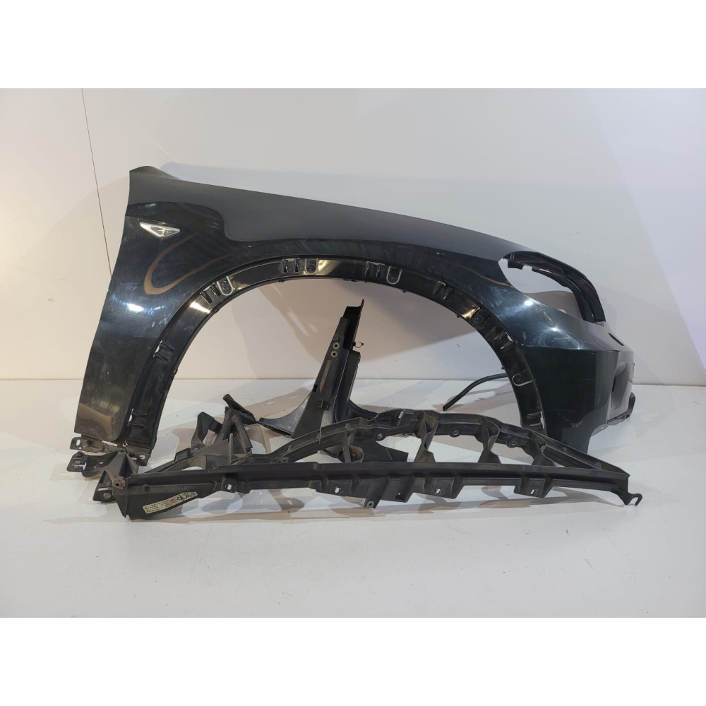 BMW X5 E70 Predný blatník pravý - 13476