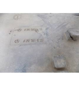 Mercedes W212 - Kryt pod motor - 3476