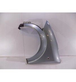 AUDI A2 ĽAVÉ BLATNÍK - 0636