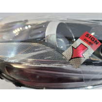 VOLVO V40 Lampa Xenon R - 13686