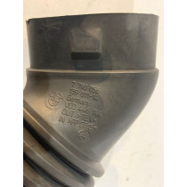 BMW 5 E60 / E61 Vzduchová hadica 7790056 - 0113