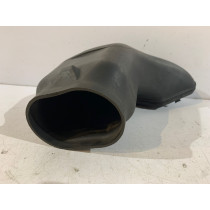 BMW 5 E60 / E61 Vzduchová trubica 7796692 - 0110