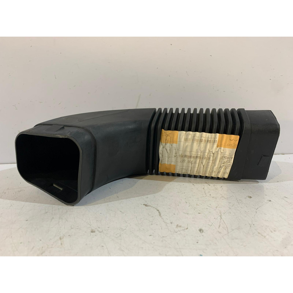 BMW 3 E90 / E92 Hadica vzduchu 7790607 - 13752