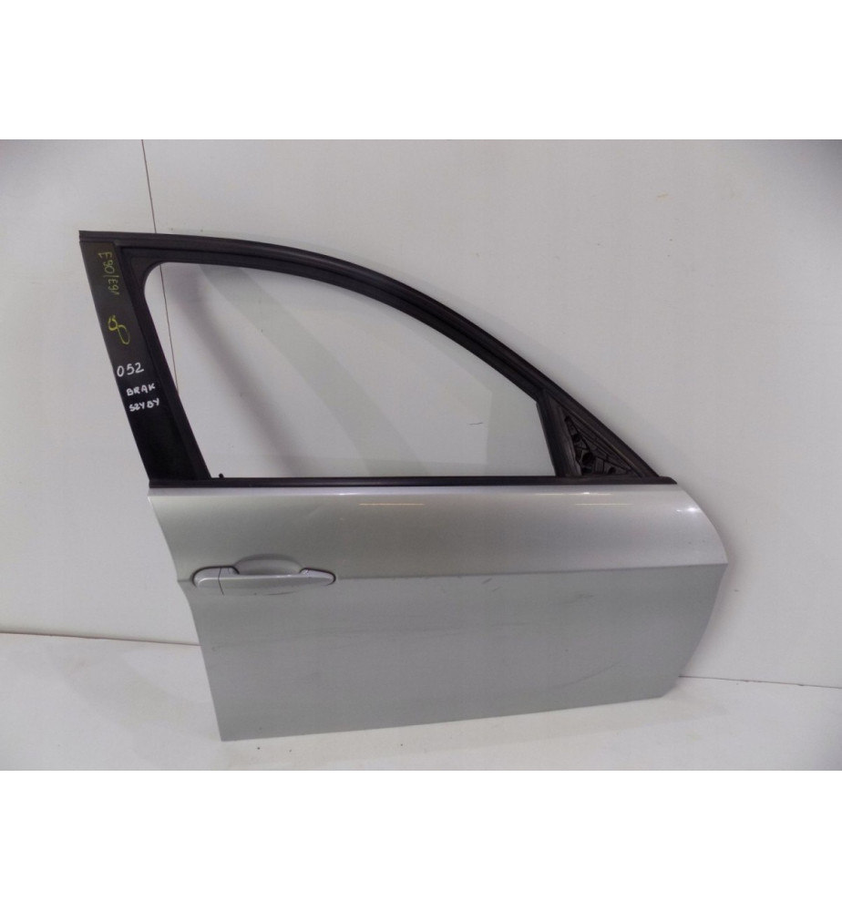 BMW 3 E90 / E91 Predné Dvere Pravé - 0052