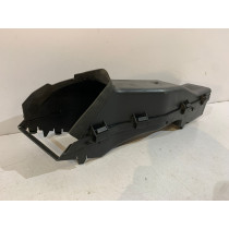 BMW E71 Kanál vzduchu brzdy...