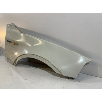 BMW X3 E83 Predný blatník Pravý - 13934