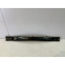 BMW X5 E70 / X6 E71 Priečka...