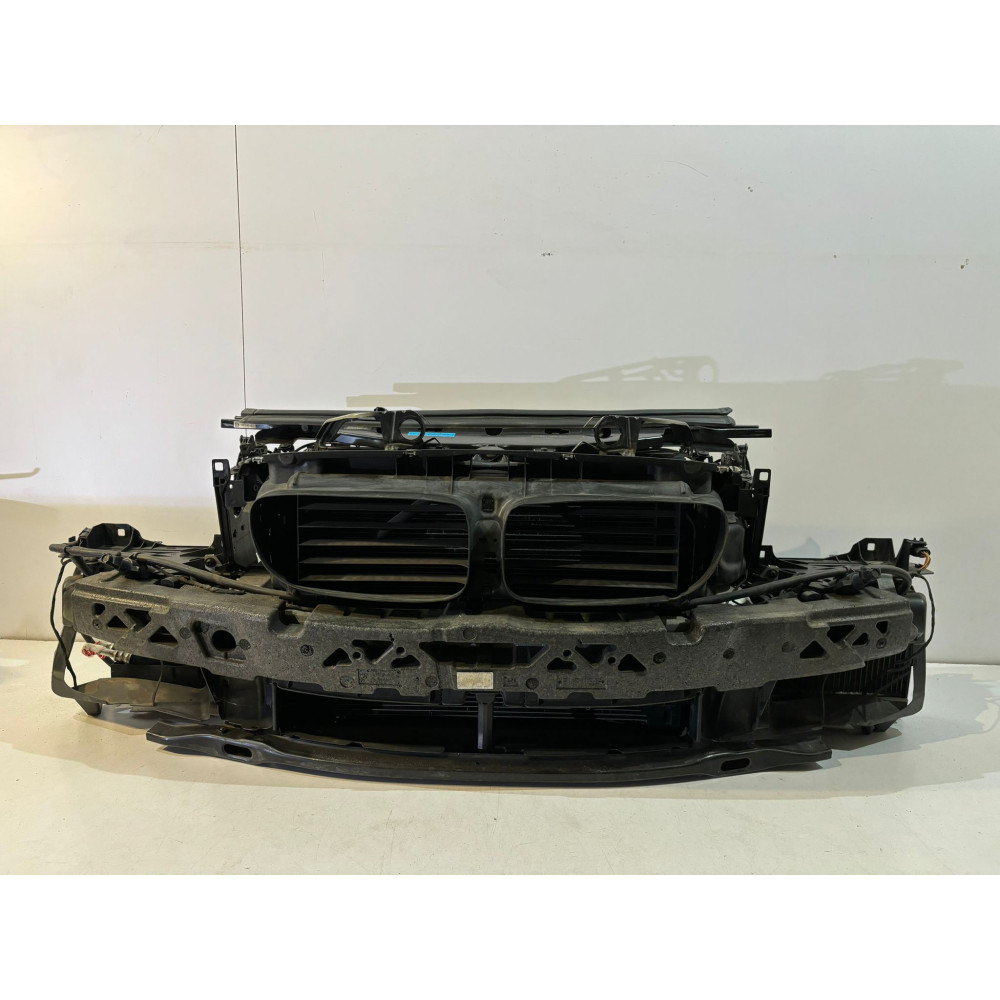 BMW 5 F10 / F11 530i Predný nárazník kompletný - 14173