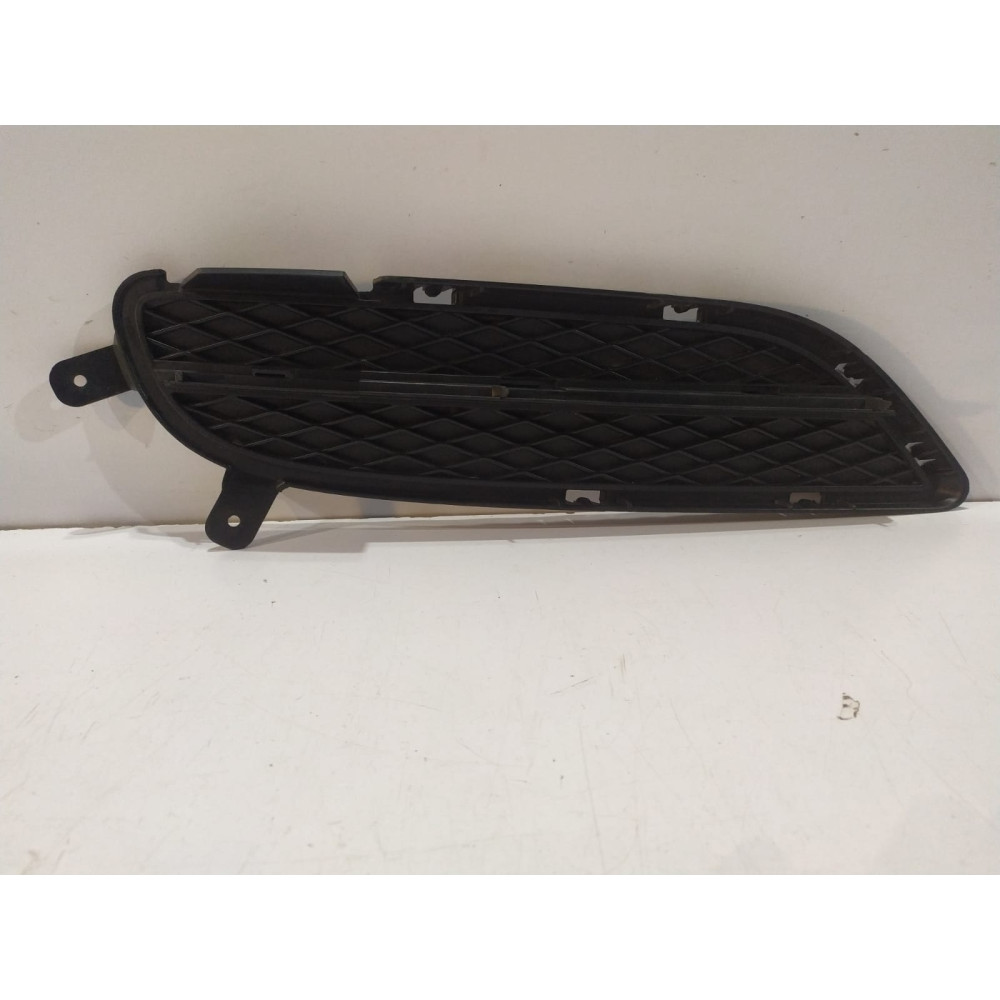 BMW 3 E90 / E91 LCI Pravá mriežka nárazníka - 14249