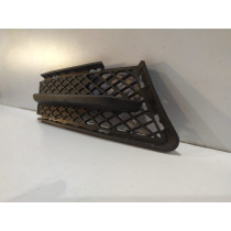 BMW 3 E90 / E91 Prava mriežka nárazníka - 14251