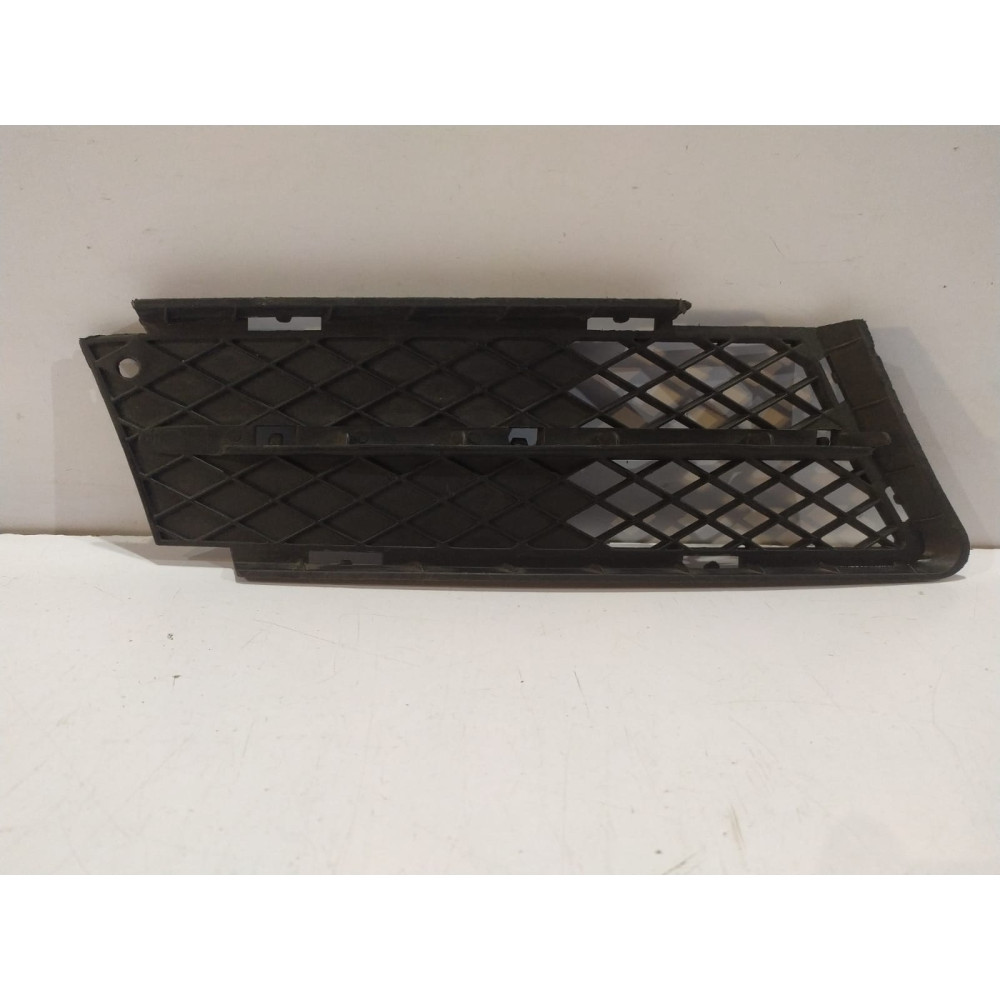 BMW 3 E90 / E91 pravý nárazník - 14252