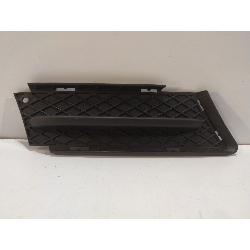 BMW 3 E90 / E91 Pravá mriežka nárazníka - 14254