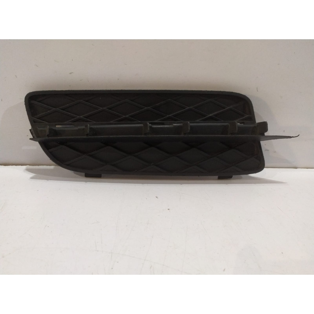 BMW X5 E70 Pravá mriežka nárazníka - 14319