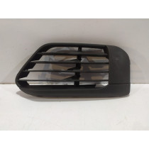 BMW X1 F48 pravá mriežka...