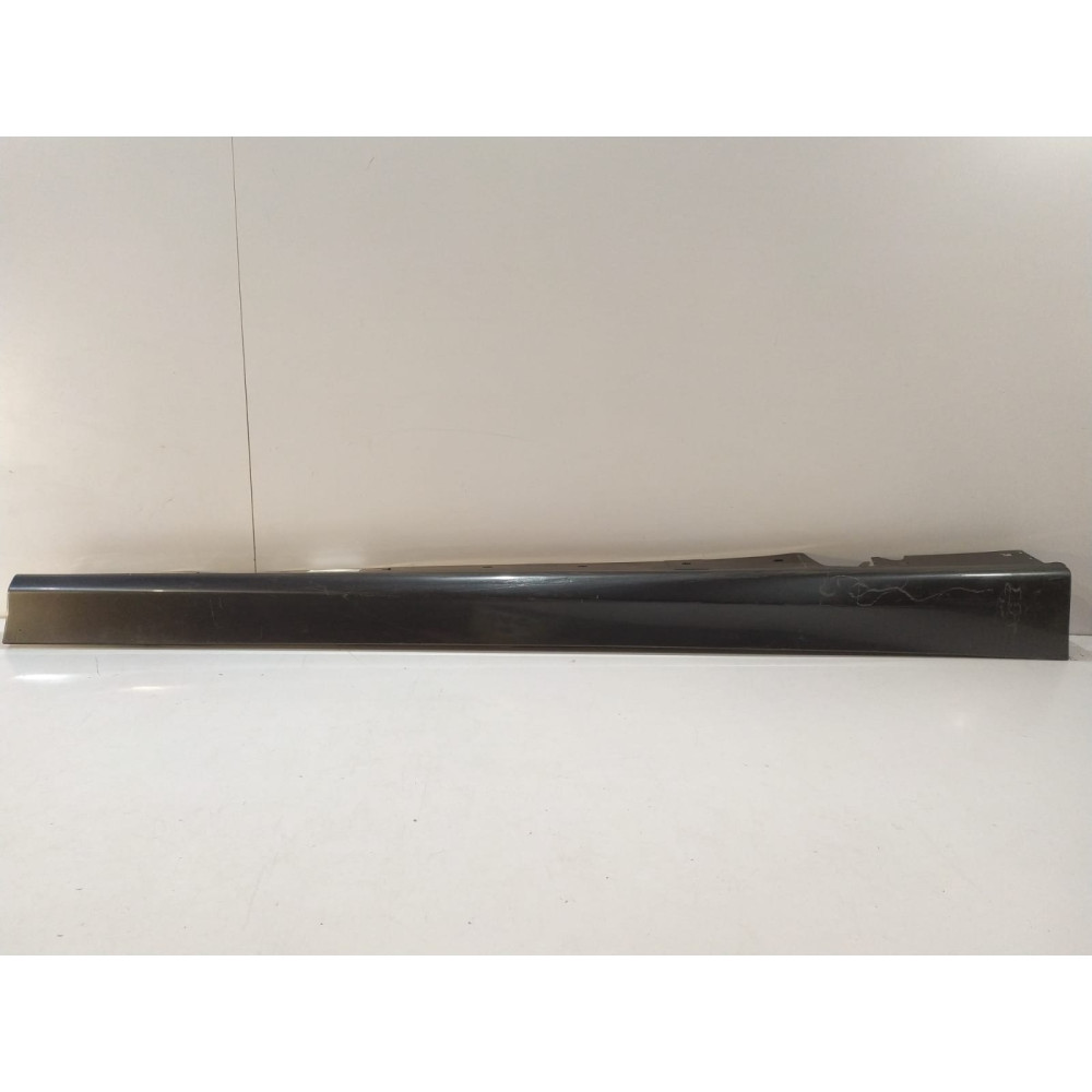 BMW 3 E90 / E91 Kryt prahu pravý - 14449