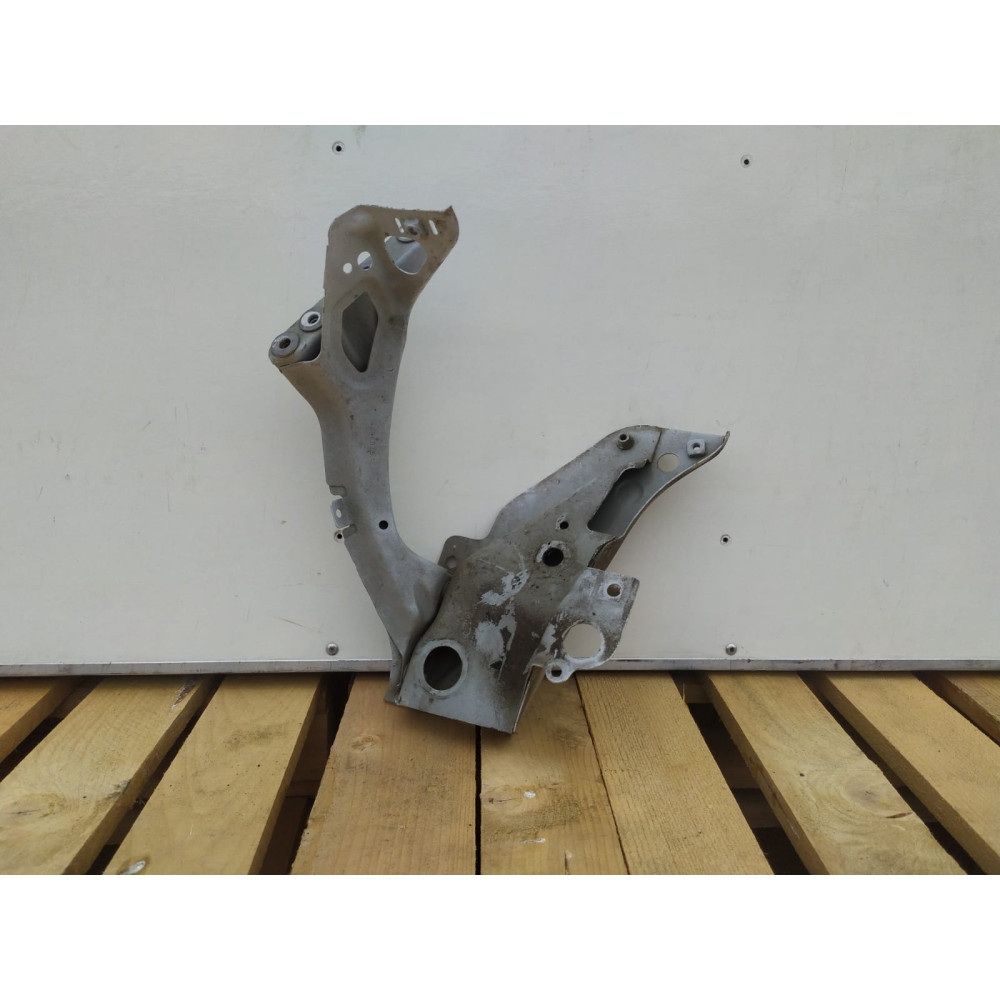 AUDI A6 C7 predná časť nárazníka pravá - 14502