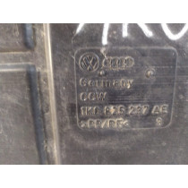 VW Touran Doska / Kryt pod motor - 14763