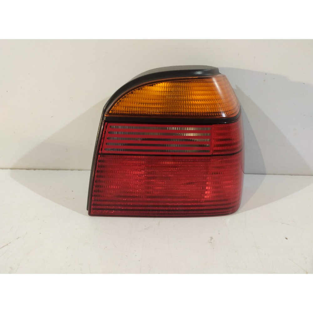 VW Golf 3 Pravé zadné svetlo - 14781