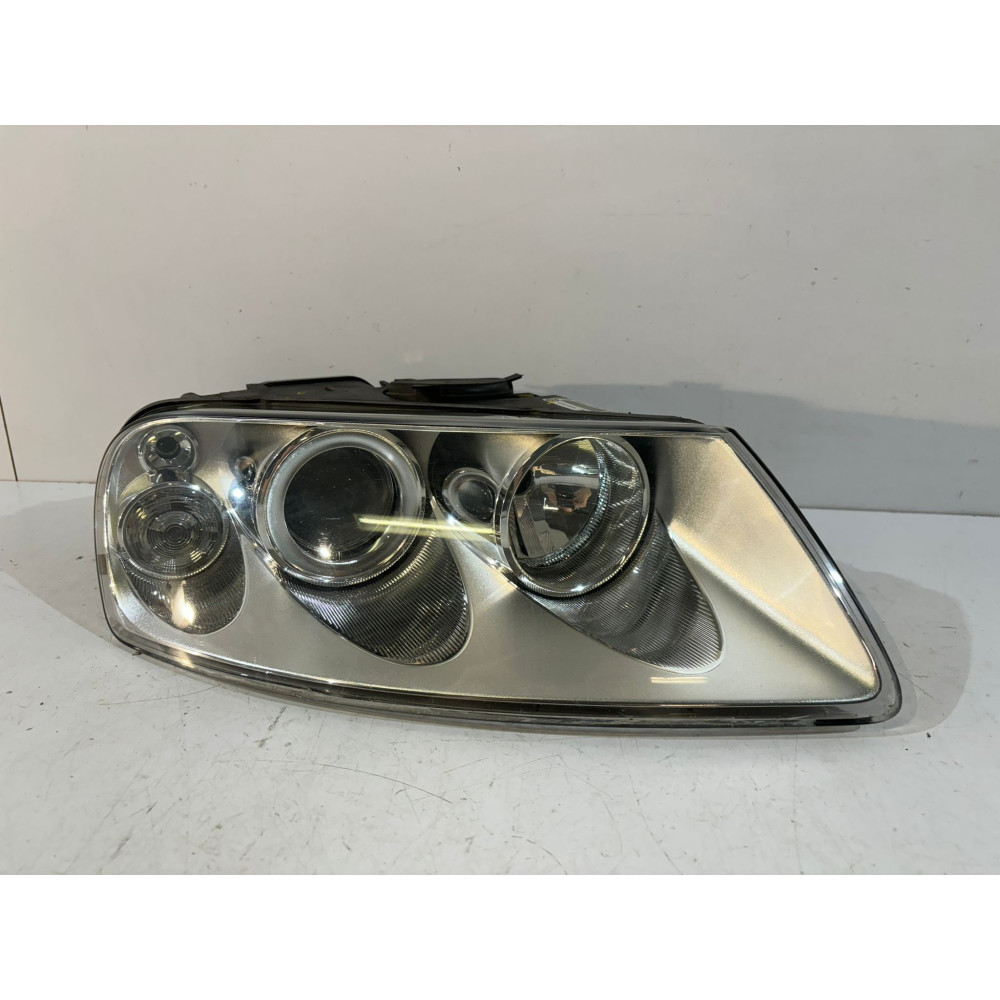 VW TOUAREG 7L Pravé predné svetlo - 14828