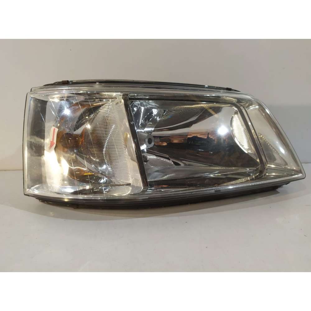 VW T5 Predná lampa H7 pravá - 14858