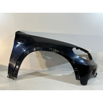 BMW X5 E70 Predný blatník...