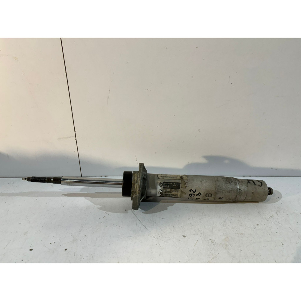 BMW M3 E92 Predný tlmič R - 15063