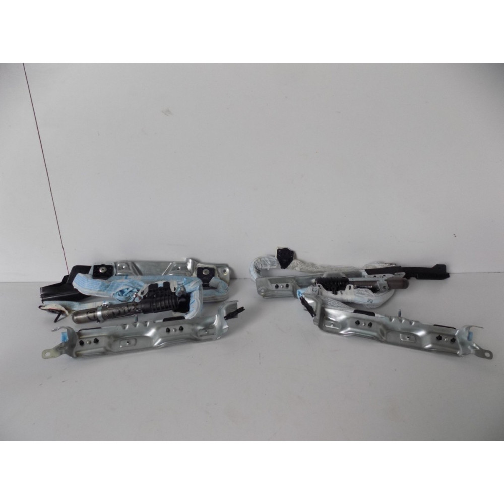 BMW X1 E84 - Bočná airbag pravá - 5514