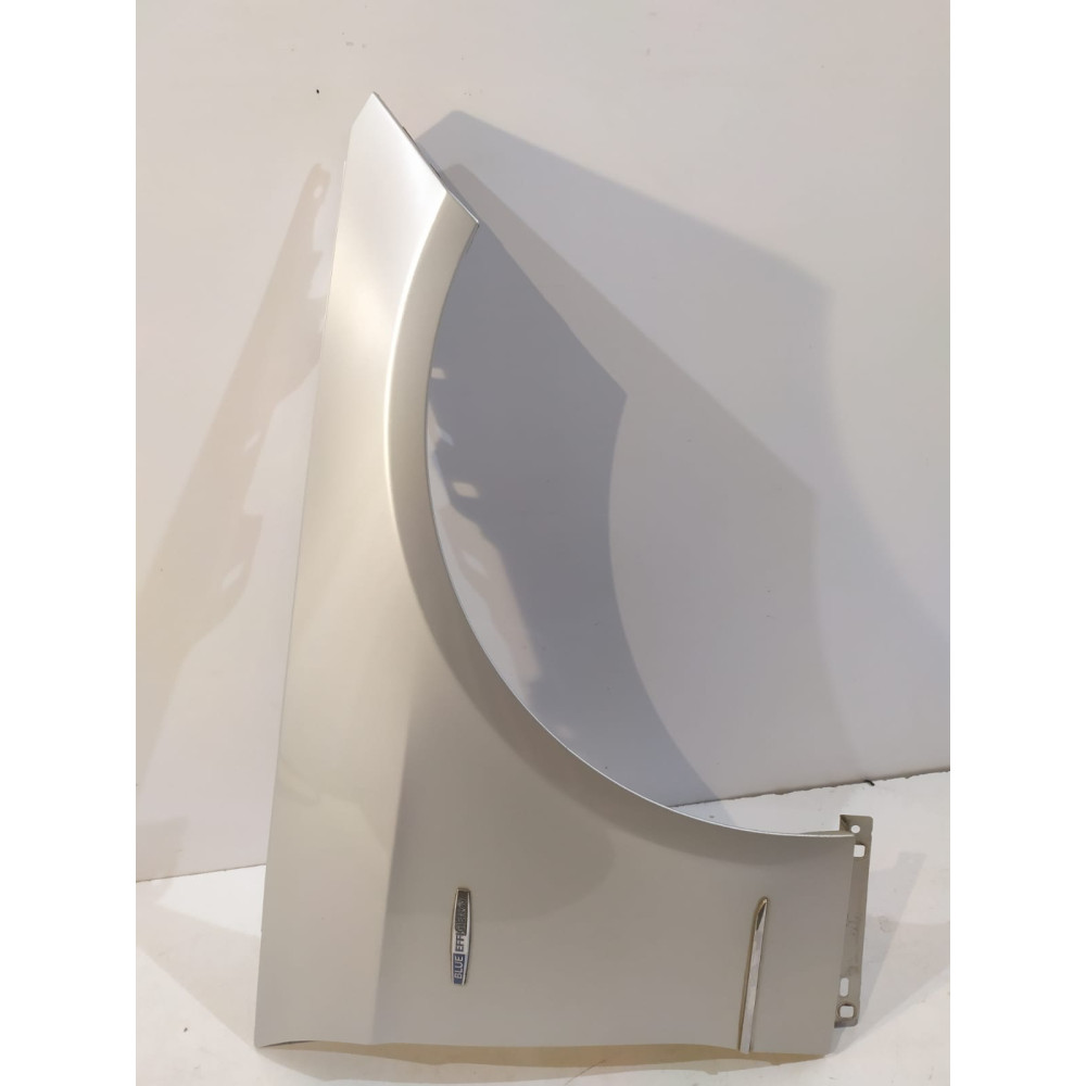 MERCEDES E W212 Predný blatník Pravý - 15380