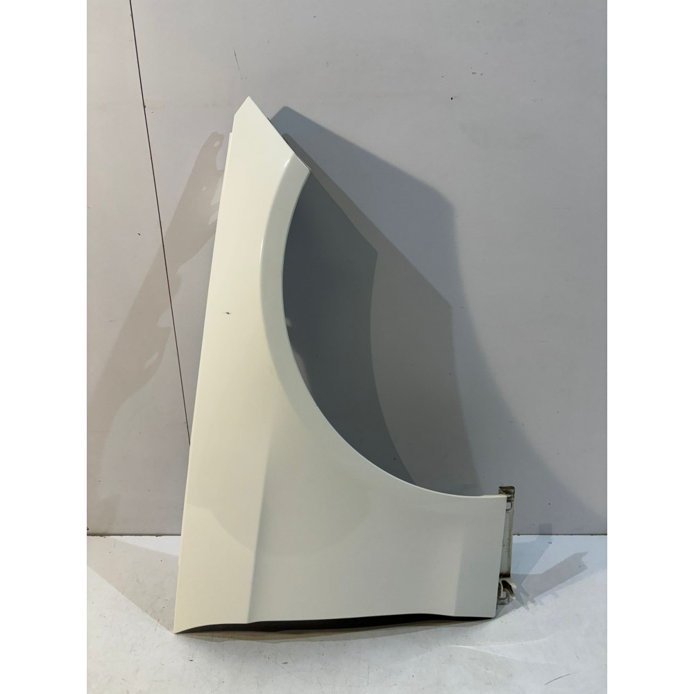 MERCEDES E W212 Predný blatník Pravý - 15430