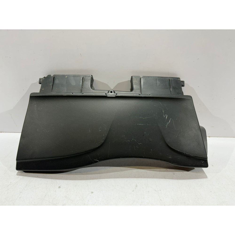 BMW E84 / E90 E92 Nasávací / vzduchový kanál - 16030