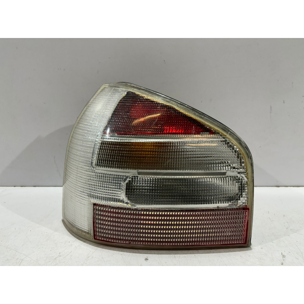 AUDI A3 8L Zadné svetlo Ľavé - 16054