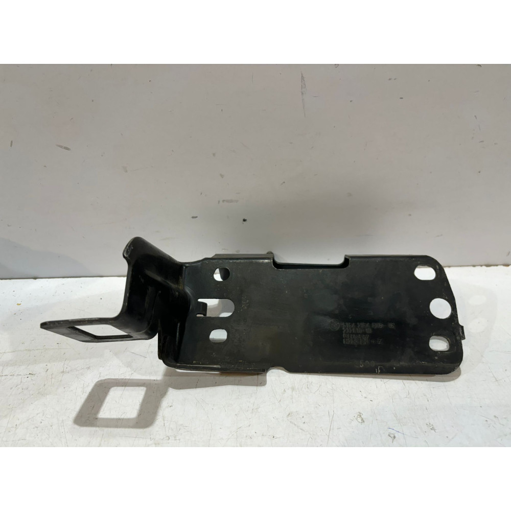 BMW E88 E90 Montáž chladiča Pravá - 16091