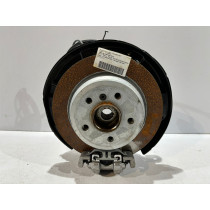 BMW 4 F32 F33 Závěs náboje...