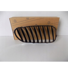 BMW Z4 E85/E86 Gril / Ľavá nerka - 3865