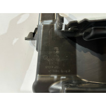 MINI F54 Volant vzduchu / Žalúzia - 16120